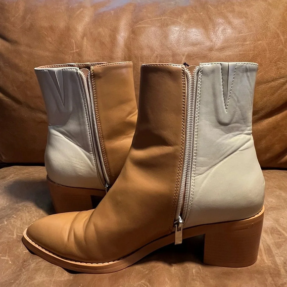 MCLC Tan Ivory Soft Vegan Leather Ombré Wave Boots | Size 9 - Picture 6 of 12